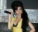 Amy Winehouse plus vraie que nature aux côtés d'une toute nouvelle Rihanna