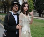 Sean Lennon et sa compagne Charlotte Kemp Muhl au défilé Chanel à Paris le 4 octobre 2011