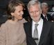  La princesse Mathilde et le prince héritier Philippe de Belgique affichent en toutes circonstances une belle complicité... 
 La famille royale belge, moins le prince Laurent toujours mis à l'écart pour ses frasques, était réunie mardi 4 octobre 2011 au Palais des Beaux-Arts de Bruxelles pour l'inauguration de l'exposition Europalia, dédiée cette année au Brésil. Même les bouquets sont à l'unisson. 