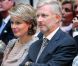  La princesse Mathilde et le prince héritier Philippe de Belgique affichent en toutes circonstances une belle complicité... 
 La famille royale belge, moins le prince Laurent toujours mis à l'écart pour ses frasques, était réunie mardi 4 octobre 2011 au Palais des Beaux-Arts de Bruxelles pour l'inauguration de l'exposition Europalia, dédiée cette année au Brésil. 