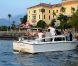 Lindsay Lohan le 25 septembre 2011 sur le lac de Côme en Italie, lors du shooting avec Philipp Plein