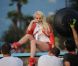 Lindsay Lohan le 25 septembre 2011 sur le lac de Côme en Italie, lors du shooting avec Philipp Plein
