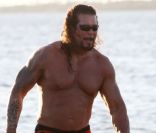 Kevin Nash revient sur tournage de Magic Mike, sur une plage de Miami le 12 octobre 2011.