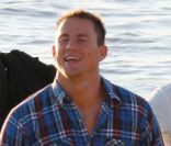 Channing Tatum, sur une plage de Miami le 12 octobre 2011, revient du tournage de Magic Mike.<br />