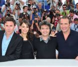 Michel Hazanavicius, Bérénice Béjo, Thomas Langmann et Jean Dujardin au festival de Cannes en 2011<br />
