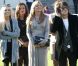Ronnie Wood, à peine séparé, amoureux de la jeune diplômée Nicola Sargent