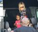 Heidi Klum, Seal et leurs filles Lou et Leni, à Brentwood (L.A.), le 22 octobre 2011.