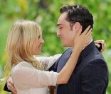 Clémence Poesy incarne Eva, petite amie de Chuck Bass (Ed Westwick)