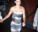 La comédienne Demi Moore, adepte des fashion faux pas, comme ici avec cette robe à l'imprimé floral. Le 27 septembre 1996. 