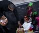 Barack et Michelle Obama ont ravi les enfants en célébrant Halloween avant l'heure. Le 29 octobre 2011