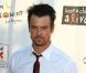 Le beau Josh Duhamel en célibataire auprès d'un Chaperon rouge très célèbre