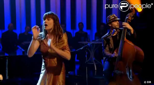 Camille -  Mars is no fun  (extrait de l'album  Ilo Veyou ) - dans l'émission anglaise  Later with Jools holland , le 25 octobre 2011.