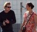 Simon Baker semble impatient avec sa femme Rebecca Rigg, le 30 octobre 2011 à Santa Monica