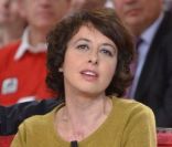 Valérie Bonneton lors de l'enregistrement de l'émission Vivement Dimanche qui sera diffusée le 13 novembre 2011. Invité spécial : Gérard Lenorman.