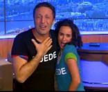 Arthur et Amelle Chahbi, complètement déjantés, dans le pré-générique de Ce soir avec Arthur sur Comédie + à 22h35 le lundi 14 novembre 2011