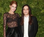 Doutzen Kroes et Olivier Theyskens lors de la soirée des CFDA/Vogue à New York le 14 novembre 2011