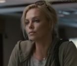 Un extrait de Young Adult dans un hôtel. 