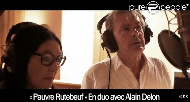 Alein Delon chante avec Nana Mouskouri pour son album  Rendez-vous  attendu le 21 novembre 2011.