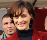 La superbe Inès de la Fressange lors de la 151ème vente de charité des vins des Hospices de Beaune, à Beaune, le 20 novembre 2011