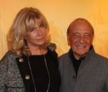 Jacques Séguéla et sa femme Sophie lors de l'avant-première du film The Lady à Paris le 22 novembre 2011