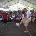 PHOTOS : Zizou entraîne les enfants lors du jubilé Karembeu...