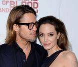 Angelina Jolie et Brad Pitt lors de la première de son film à L.A le 8 décembre 2011 