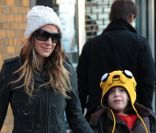 Sarah Jessica Parker conduit James, son fils de 9 ans, à l\'école, à New York City, le vendredi 9 décembre 2011.