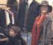 LeAnn Rimes et ses beaux-fils Mason et Jake, font les magasin à Malibu le 11 décembre 2011 en compagnie de leur père Eddi Cibrian (mari de la chanteuse)