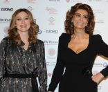 Sophia Loren et sa belle-fille Sasha Alexander Ponti lors de la soirée organisée en hommage à Carlo Ponti, à Rome en Italie, le 12 décembre 2011