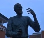 Statue de Steve Jobs dévoilée à Budapest, le 21 décembre 2011.