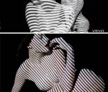 <p>Des comparatifs accablants...</p>
<p>Rihanna se pare de points et de lignes d\'ombres, dans le clip de <em>You Da One</em> réalisé par Melina Matsoukas en novembre 2011 et dévoilé en décembre. Un concept visuel efficace... mais apparemment volé au 