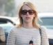 C'est dans un look très casual que l'actrice Emma Roberts a été surprise par les paparazzi à Los Angeles, le 29 décembre 2011.