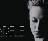  Rolling in the deep  d'Adele repris par The Piano Guys (Jon Schmidt et Steven Sharp Nelson). Présent sur leur premier album,  Youtube Hits Vol. 1 .