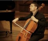 Jon Schmidt et Steven Sharp Nelson, alias The Piano Guys, ont repris  Rolling in the deep  d'Adele sur leur premier album,  Youtube Hits Vol. 1 .