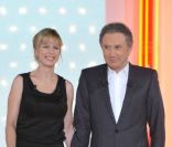 Michel Drucker et Karin Viard lors de l'émission Vivement Dimanche enregistrée le 4 janvier 2012 au Studio Gabriel à Paris
