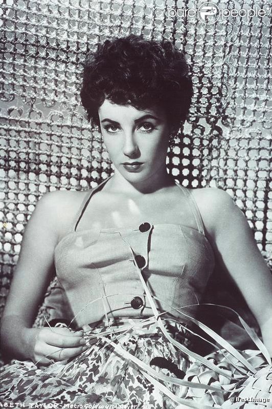 Elizabeth Taylor, 1954, archives.