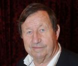 Guy Roux lors du gala mécénat chirurgie cardiaque au grand Hôtel à Paris, le 9 janvier 2012