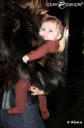 Harper Seven Beckham, âgée de 6 mois seulement, est déjà un bébé modèle qui ne s'habille qu'en Bonpoint.