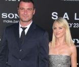 Naomi Watts et Liev Schreiber en juillet 2010 à Los Angeles.<br />