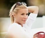 Gwyneth Paltrow souriante et lumineuse pour les 70 ans de Coach