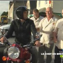 Le Chef en Bretagne, la nouvelle émission de Cyril Lignac sur M6 avec un side-car<br />