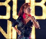  Image du clip de  Rock the Boat , avec Iva Gluhak de Dragonfly, de Bob Sinclar. 
 Bob Sinclar dévoilera son nouvel album,  Disco Crash , le 30 janvier 2012, annoncé quelques jours plus tôt par le clip de  Rock the Boat , une collaboration survitaminée avec Pitbull, Dragonfly et Fatman Scoop. 