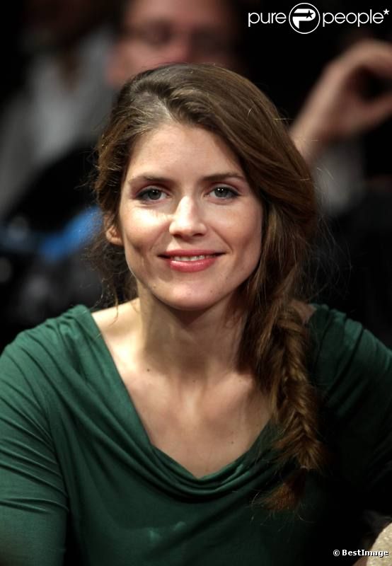 Alice Taglioni lors de la cérémonie de cloture du 15e Festival International du film de Comédie de l'Alpe d'Huez le samedi 21 janvier 2012