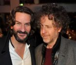 Frédéric Beigbeder et Fabrice de Rohan Chabot lors de la soirée de lancement du nouveau bar panoramique de l'Hôtel Concorde La Fayette La Vue le jeudi 19 janvier 2012 à Paris