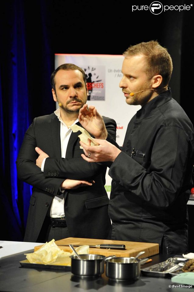 François-Xavier Demaison et David Toutain lors de la quatrième édition de Paris des Chefs, à La Mutualité, le 23 janvier 2012.