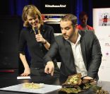 Julie Andrieu et François-Xavier Demaison lors de la quatrième édition de Paris des Chefs, à La Mutualité, le 23 janvier 2012.