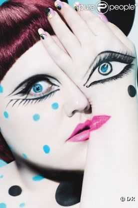 Beth Ditto dans un visuel de la collection MAC Cosmetics