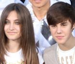Michael Jackson : Sa fille Paris et Justin Bieber lui rendent un ultime hommage