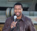 Chris Tucker lors d'une cérémonie hommage au pied du Chinese Theatre de Los Angeles où les empreintes de Michael Jackson ont été posées le 26 janvier 2012