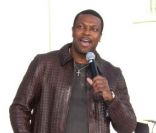 Chris Tucker lors d'une cérémonie hommage à Michael Jackson au cours de laquelle ont été apposées les empreintes du King of Pop au pied du Chinese Theatre de Los Angeles le 26 janvier 2012